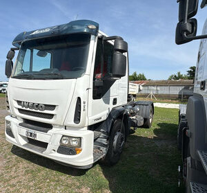 Iveco 170e25t Tractor C/ Cab Dorm
