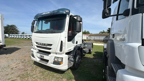 Iveco 170e25t Tractor C/ Cab Dorm