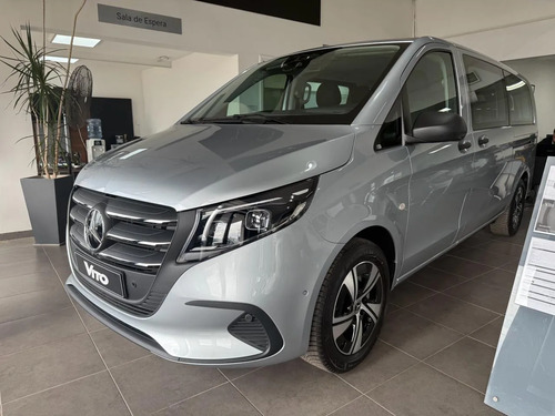 Mercedes-benz Vito 1.9 119 Cdi Tourer Pasajeros 9+1 At